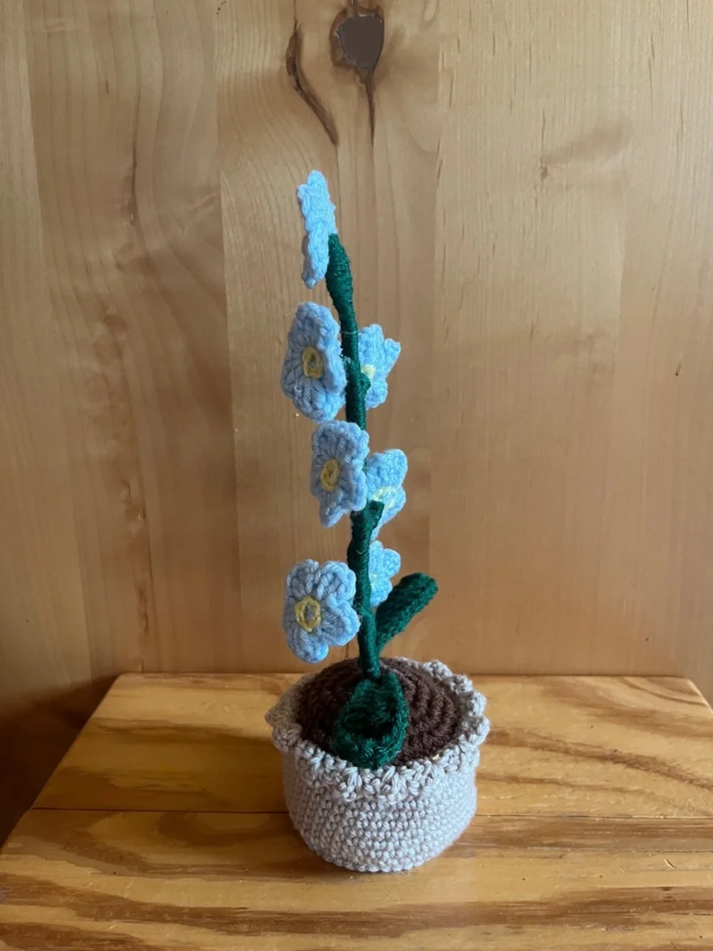 🎉HP🎉 Handcrafted Blue Crochet Forget Me Not Flower Plant in Cream Pot